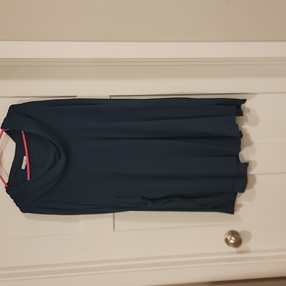 Maurices women's size 4 long sleeve top